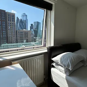 https://apt-casabella.cambridgehotelsuk.com